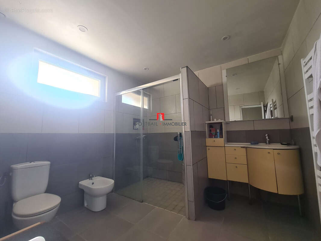 Maison 217 m² à Etauliers  - photo 4