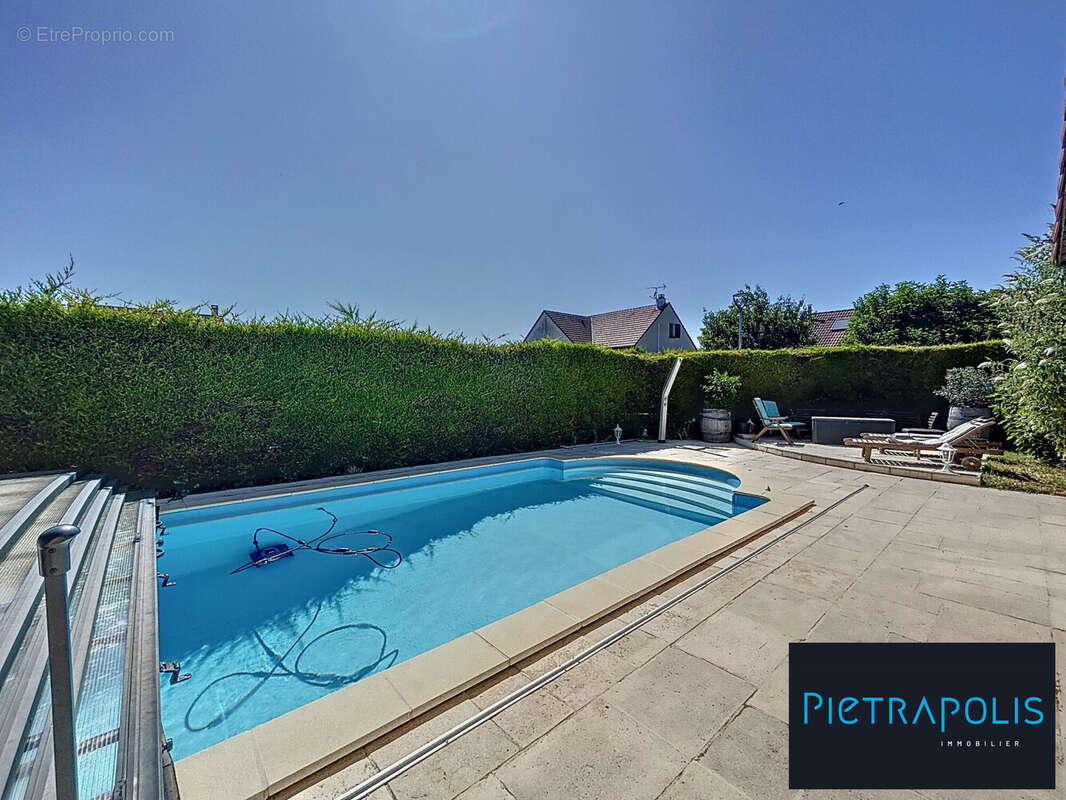 Maison à RUFFEY-LES-ECHIREY