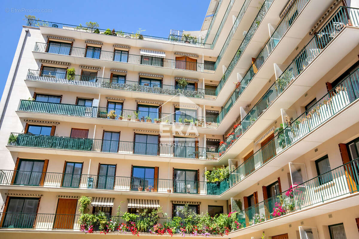 Appartement à PARIS-12E