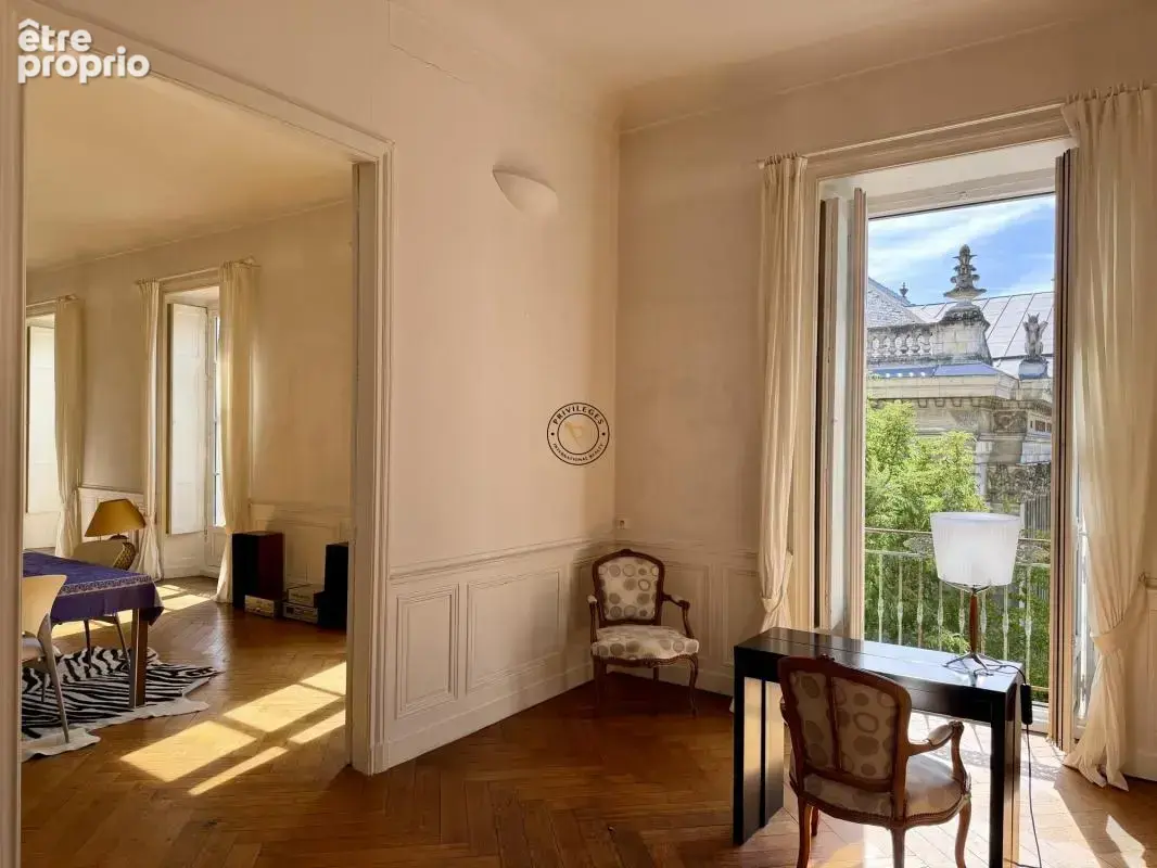 Appartement Place de la Monnaie avec vue - Nantes quartier Gra - photo 5