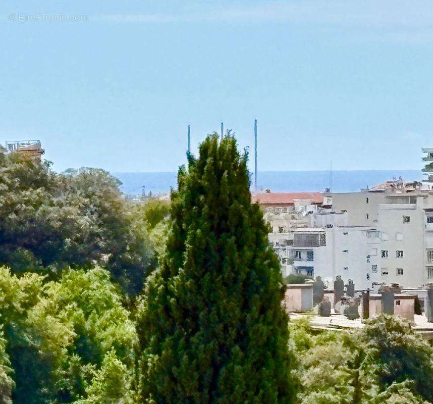 Appartement à LE CANNET