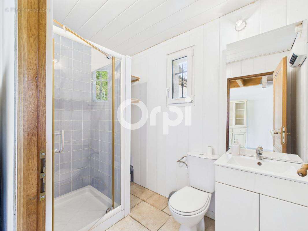 Maison à MONTAUROUX