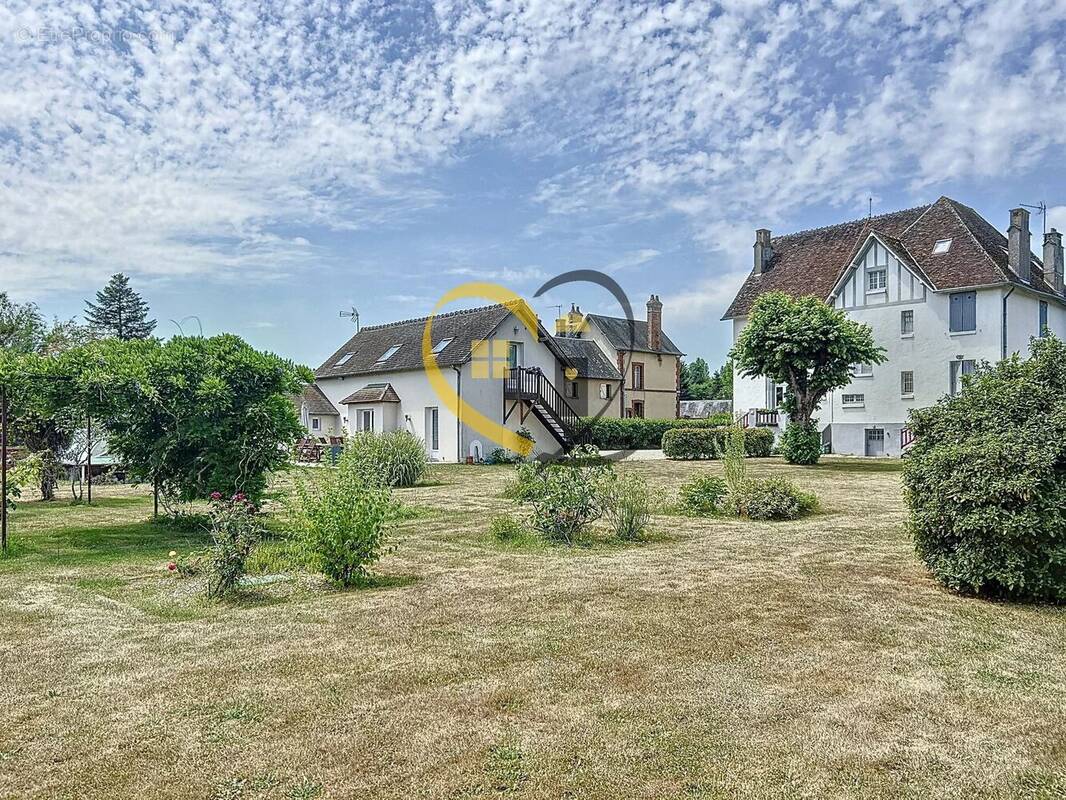 Maison à AUBIGNY-SUR-NERE
