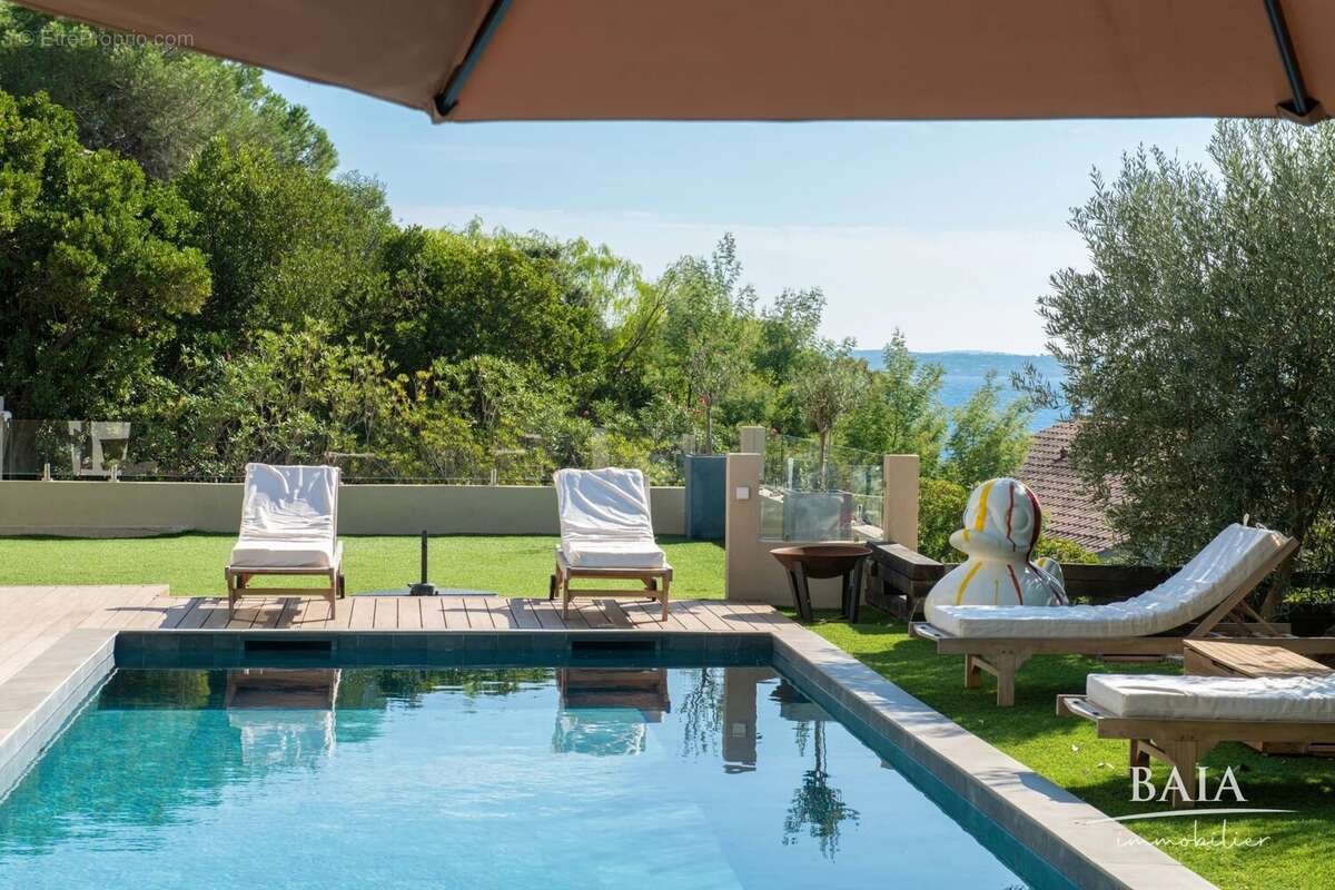 Maison à LES ISSAMBRES