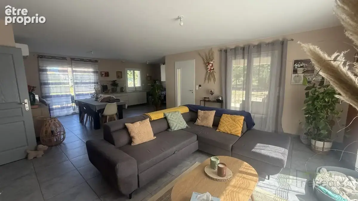 Maison 3 pièces 93 m² à vendre à Chasseneuil-Sur-Bonnieure (16260) - photo 3