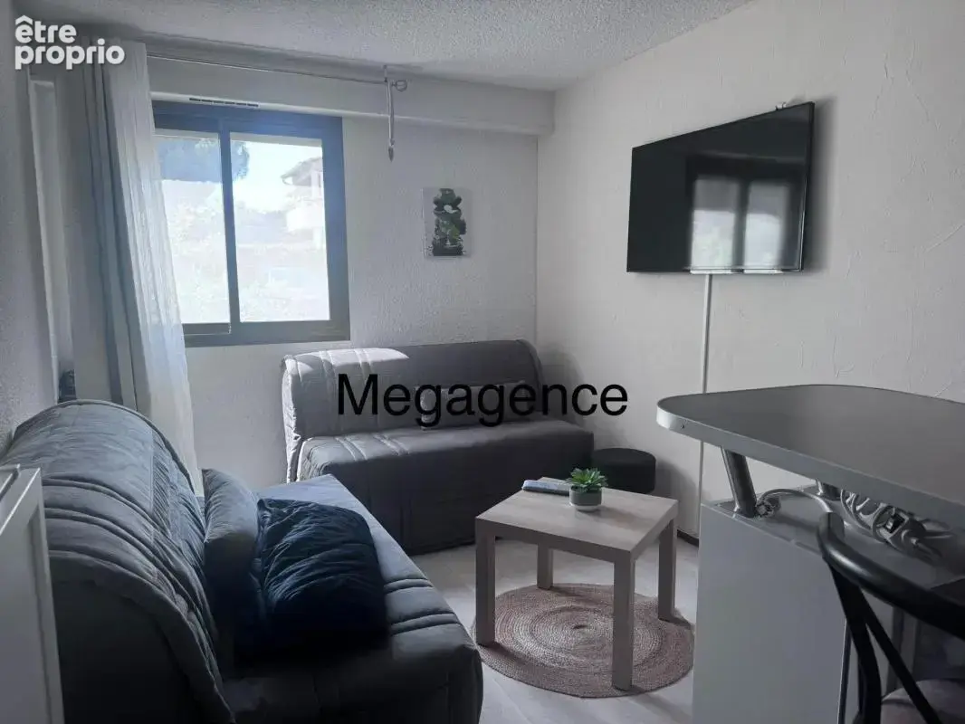 Appartement à BORMES-LES-MIMOSAS