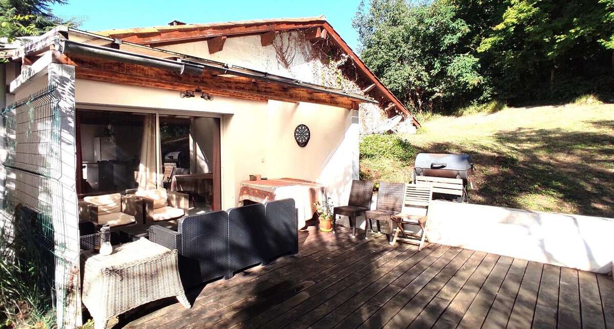 Maison à SAINT-CESAIRE