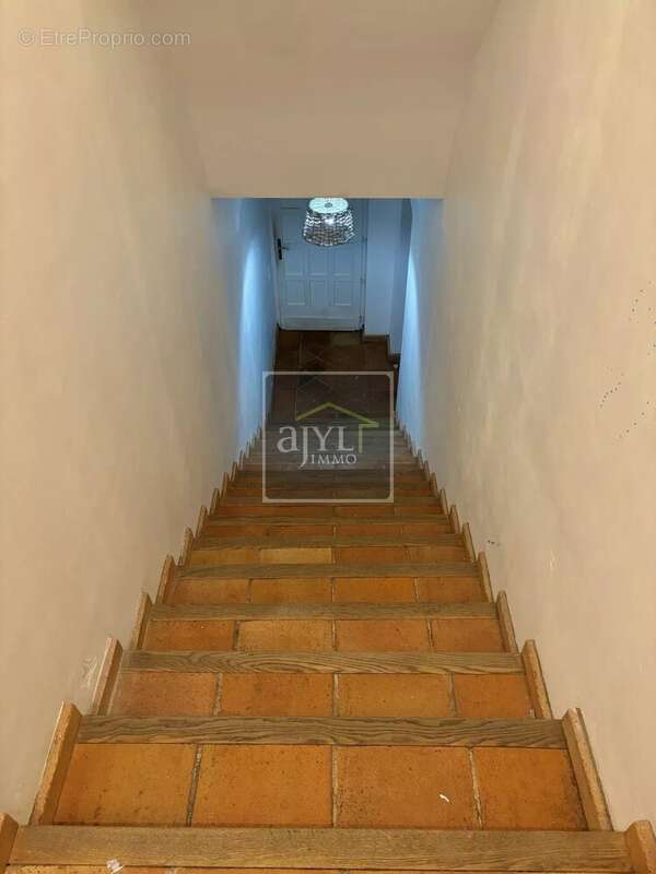 Appartement à CHARLEVAL