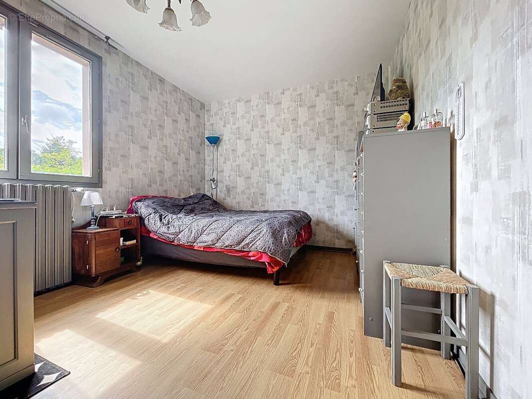 Maison à NOGENT-SUR-VERNISSON