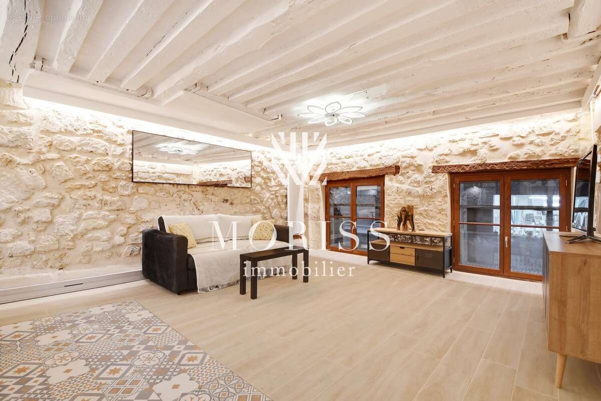 Appartement à PARIS-2E