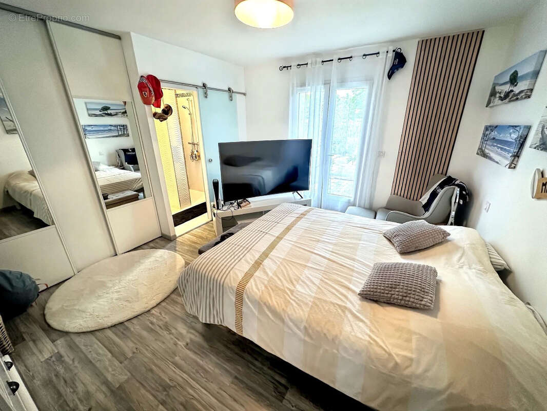 SAINTE BAZEILLE 47180 Maison contemporaine de 185 m2 avec piscine chauffée et jardin - photo 10