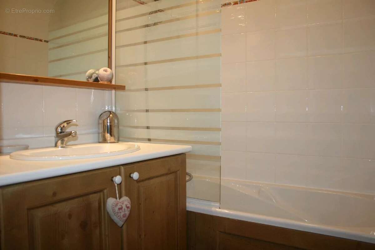 Appartement à MORILLON