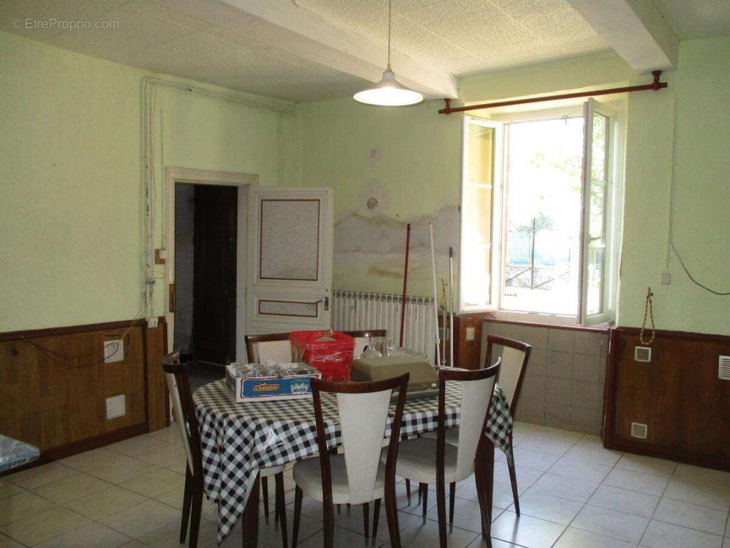 Maison à LARROQUE