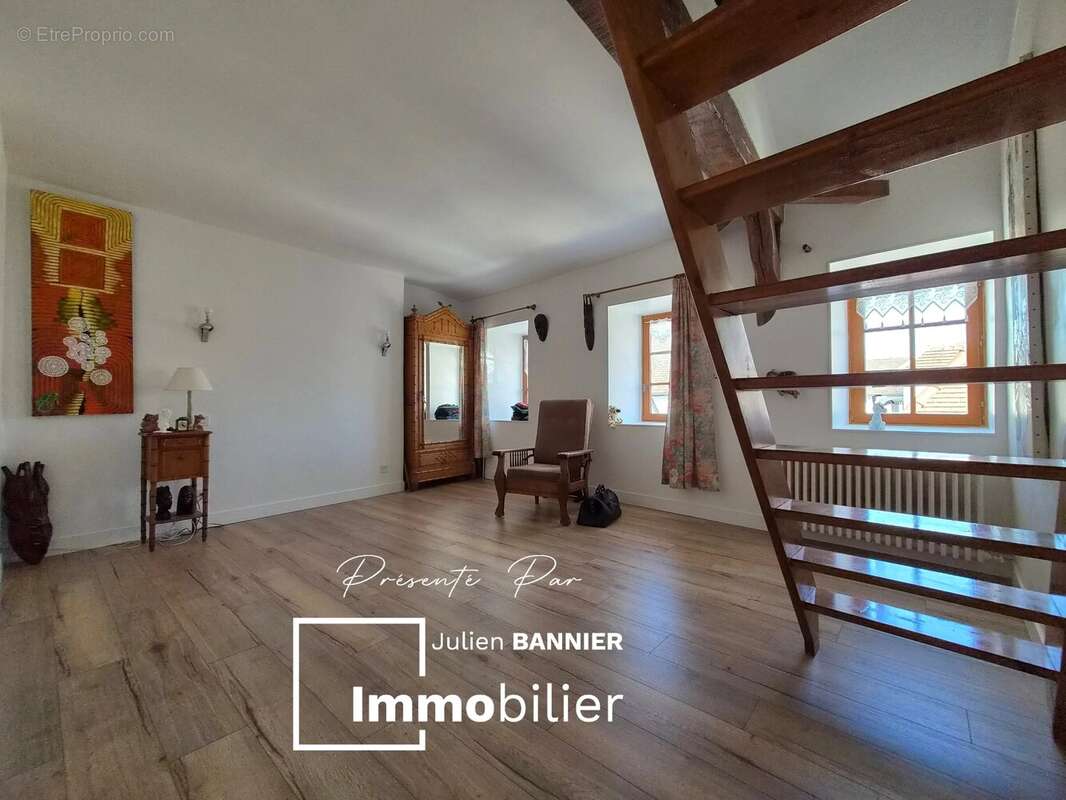 Maison à MAULE