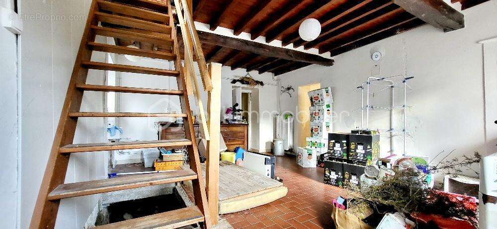 Maison à BEAUCROISSANT