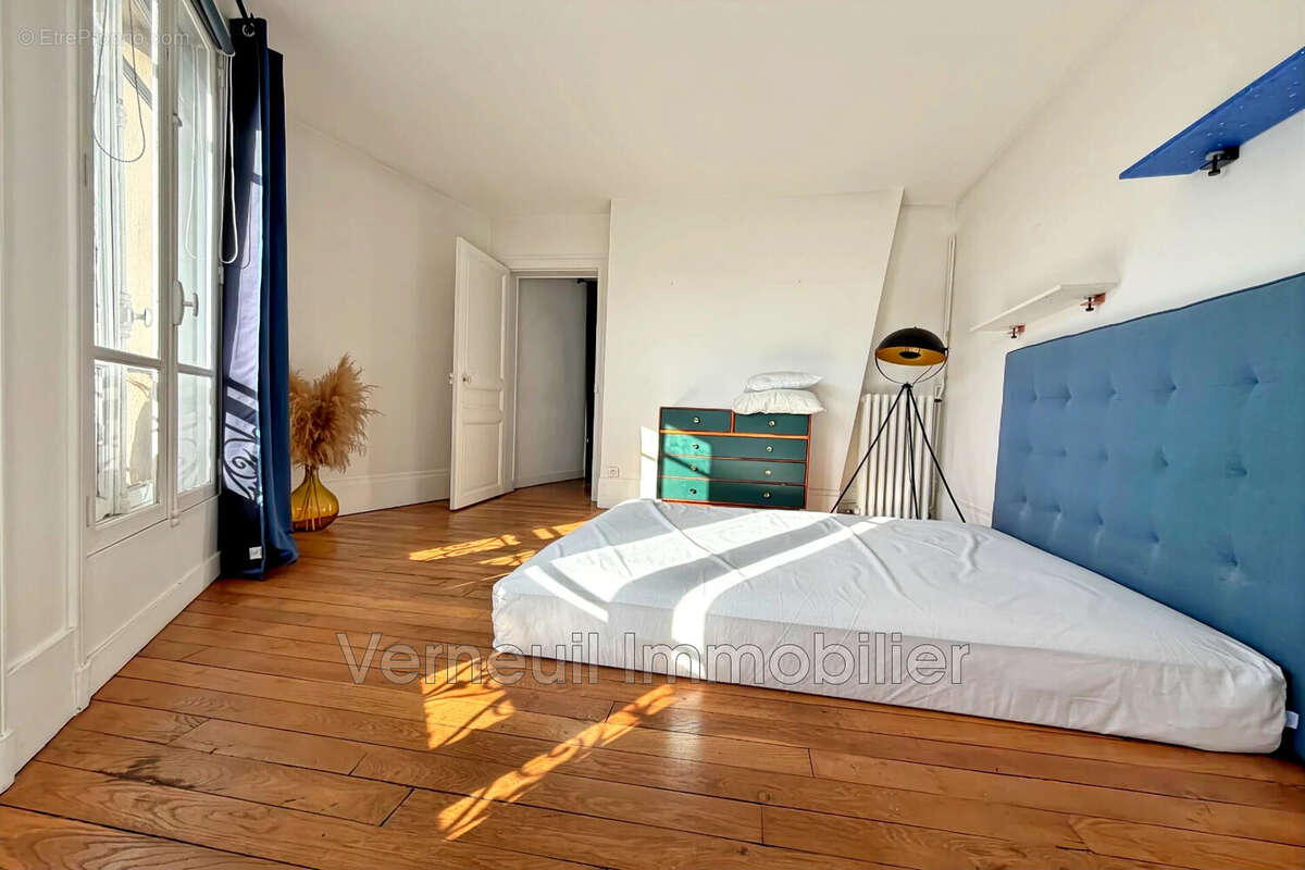 Appartement 70 m² à Paris-10e  - photo 9