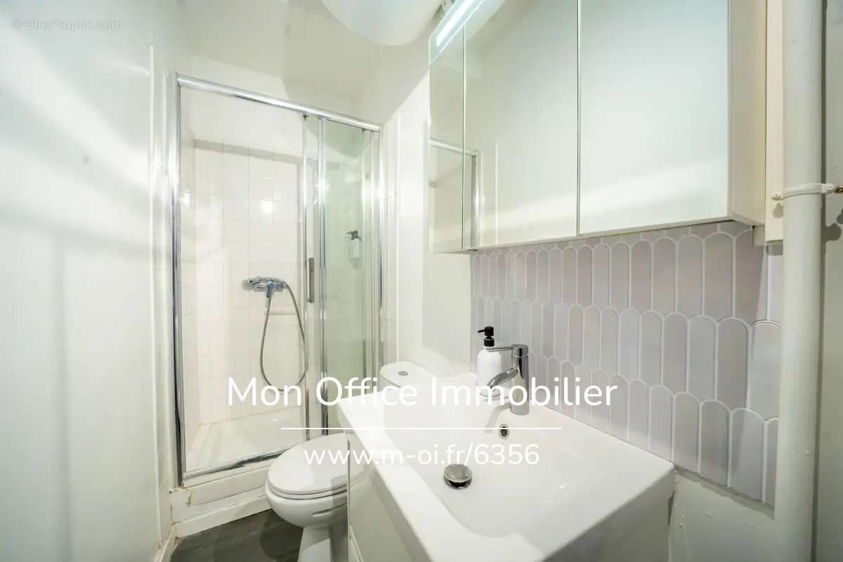 Appartement à MARSEILLE-1E
