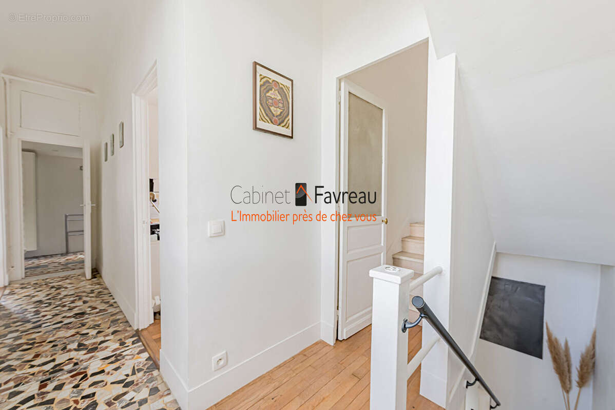 Maison à L&#039;HAY-LES-ROSES