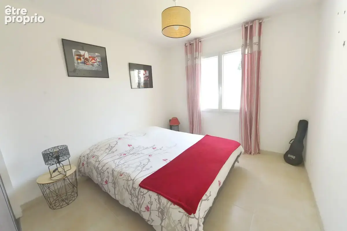Maison 97 m² à Saint-Sulpice-De-Royan  - photo 7