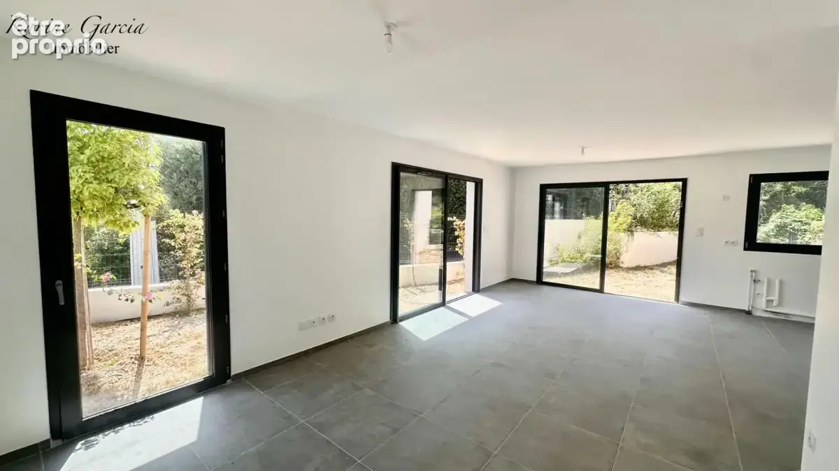 Six fours les plages - construction recente - appartement de type 3 -  68 m2 - terrain 54 m² - parking en sous sol - photo 5