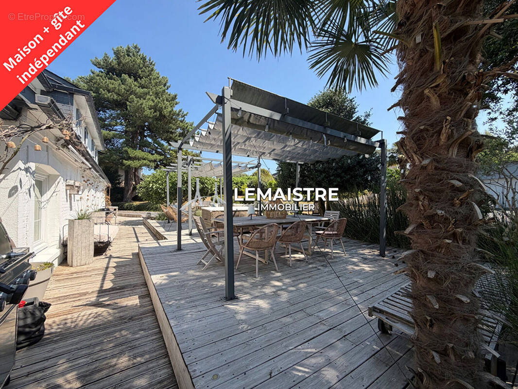 OCTEVILLE-SUR-MER - Propriété d'exception - Maison + gîte indépendant - 233.70m² - 1 939 m² - photo 1