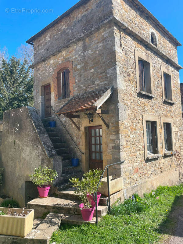 Maison à JULLY-LES-BUXY