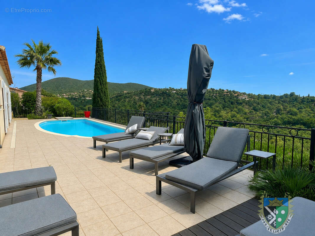 Maison à LA LONDE-LES-MAURES