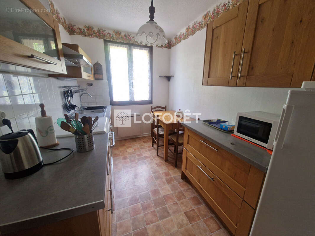 Appartement à SALINS-LES-BAINS