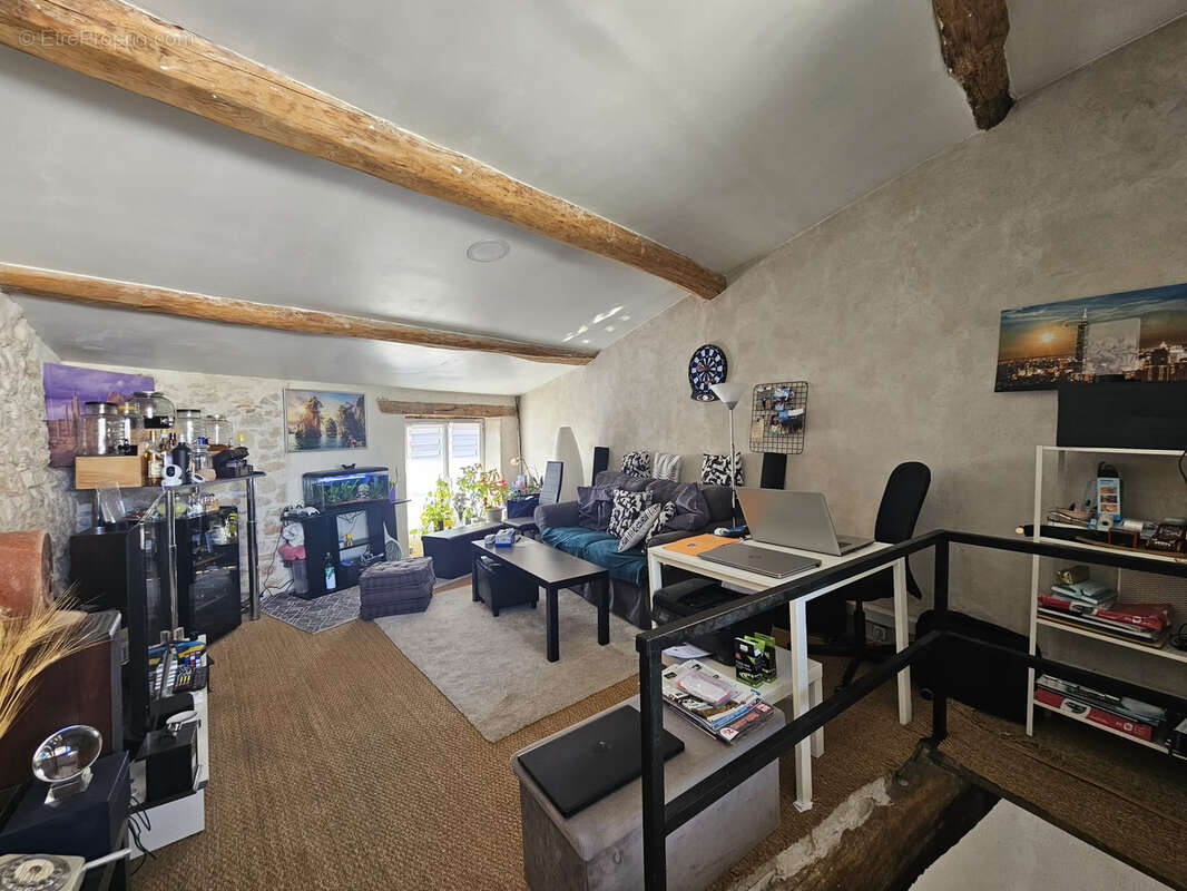 Maison à REGUSSE