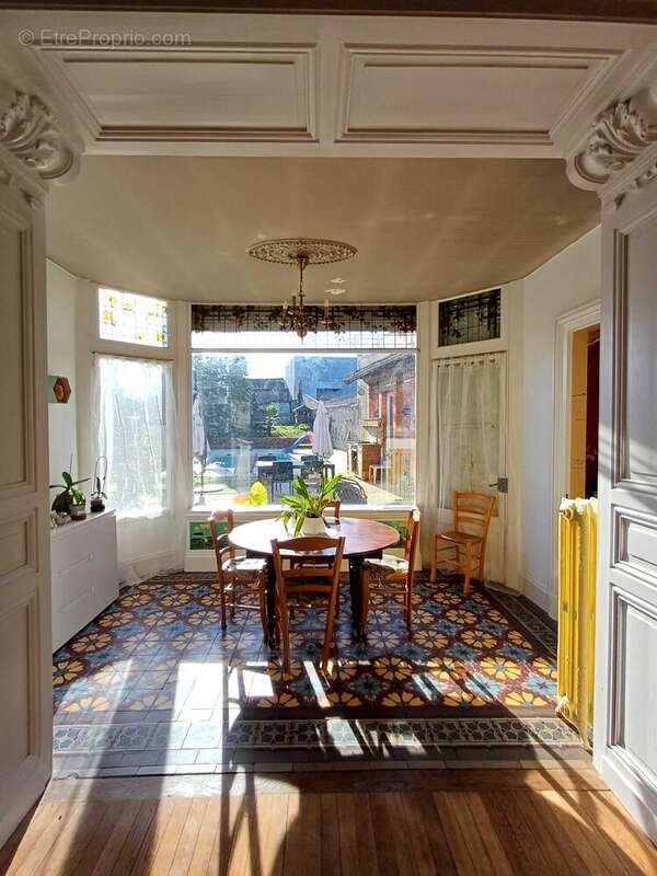 Maison 228 m² à Chasseneuil-Sur-Bonnieure  - photo 6