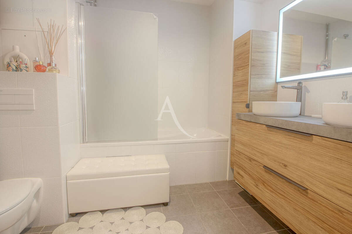 Appartement  5 pièce(s) 88.93 m2 4 chambres + 3 parkings (dont 1 box) - photo 15