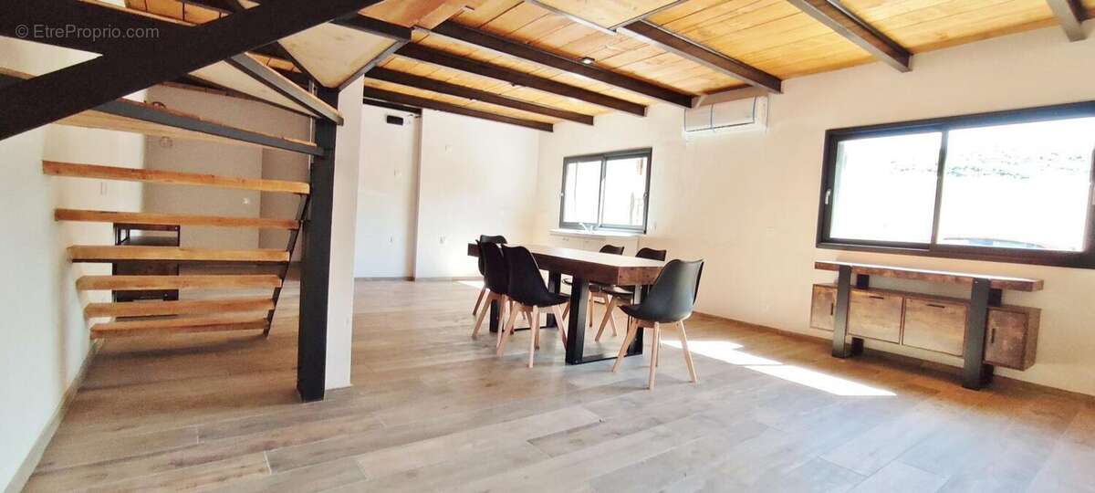 Maison à SAINT-MARTIN-DE-VALGALGUES