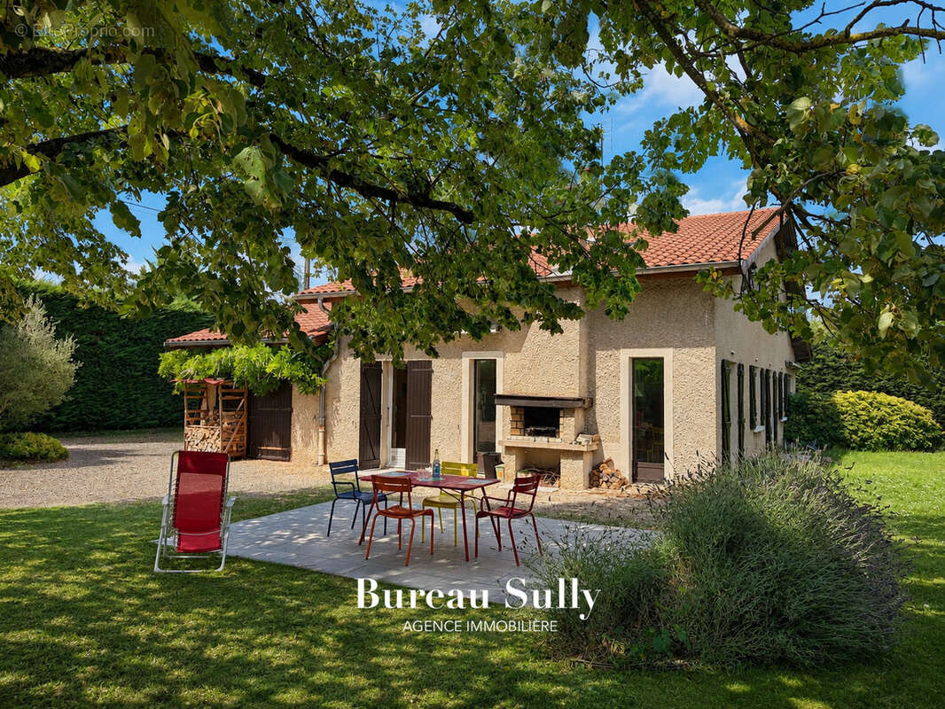 Maison 165 m2  terrain de 1000 m2 Belleville en Beaujolais ttes commodités - photo 2