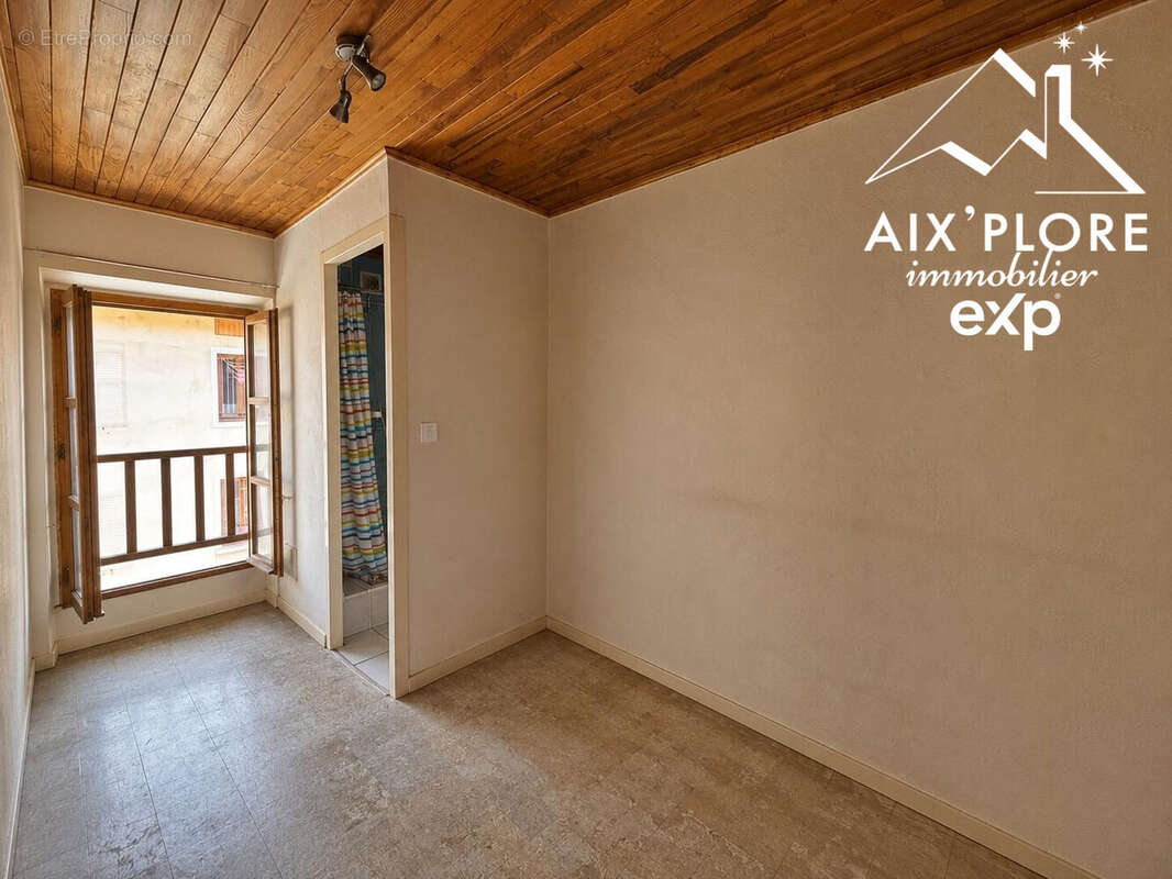 Appartement à SAINT-JEAN-DE-MAURIENNE