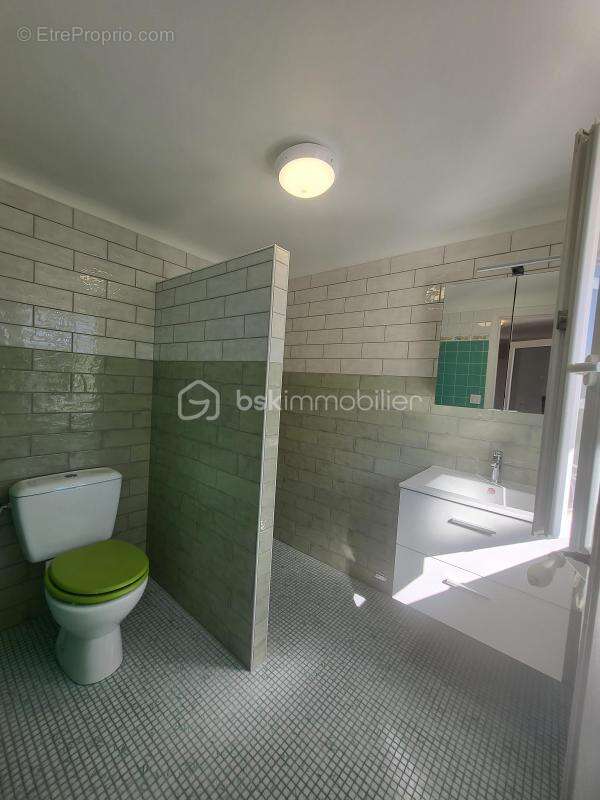 Maison en pierre rénovée à LECTOURE avec JARDIN- 3 CHAMBRES - photo 11