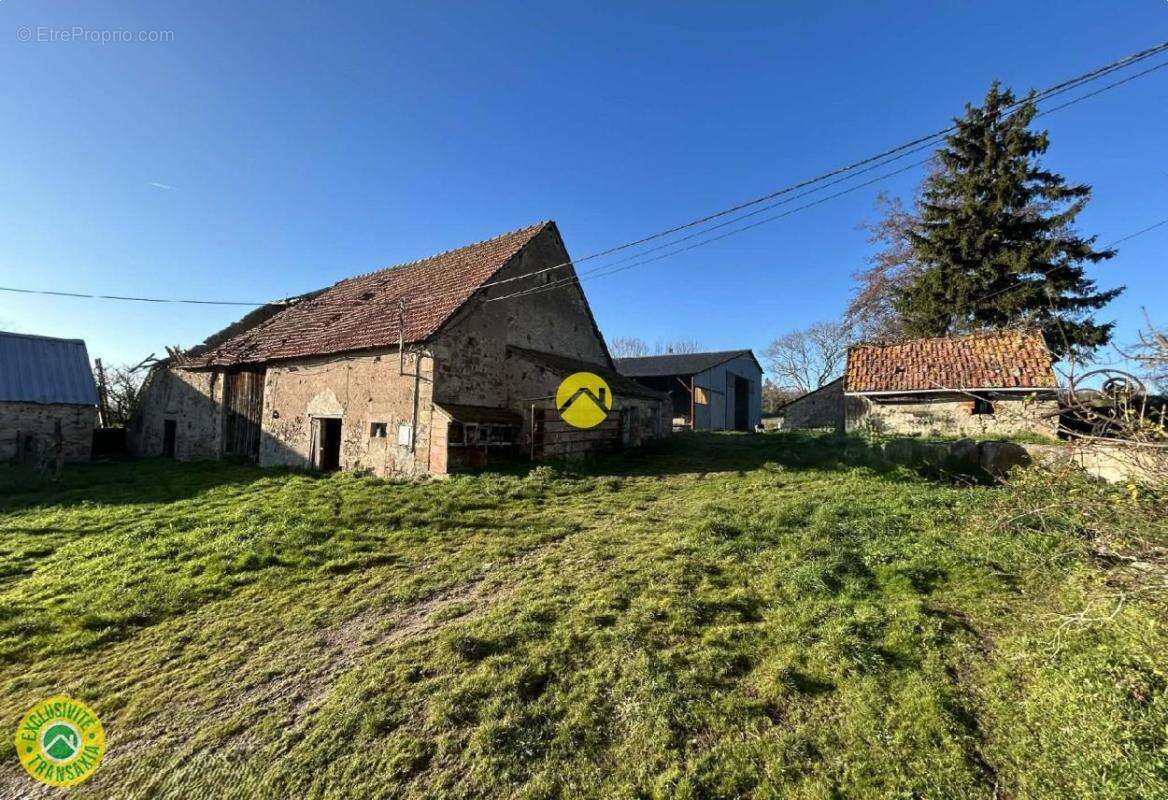 Maison à LOUROUX-BOURBONNAIS