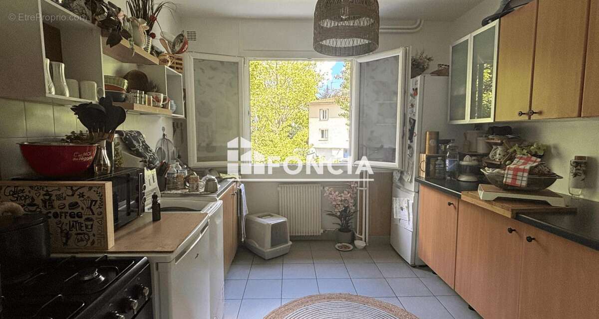 Appartement à SAINT-ETIENNE