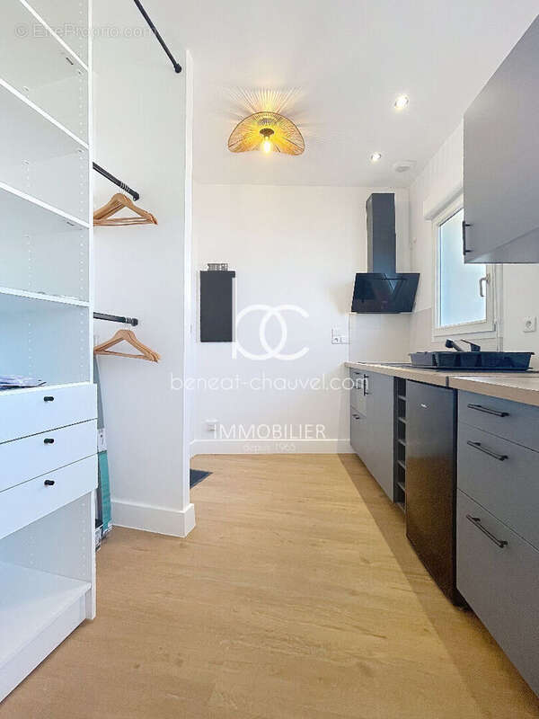 Vente Studio Meublé Vannes - Centre-Ville et Gare à Pied - photo 3