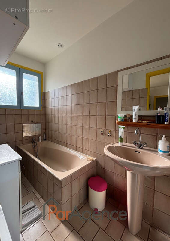 Maison à VAUX-SUR-MER