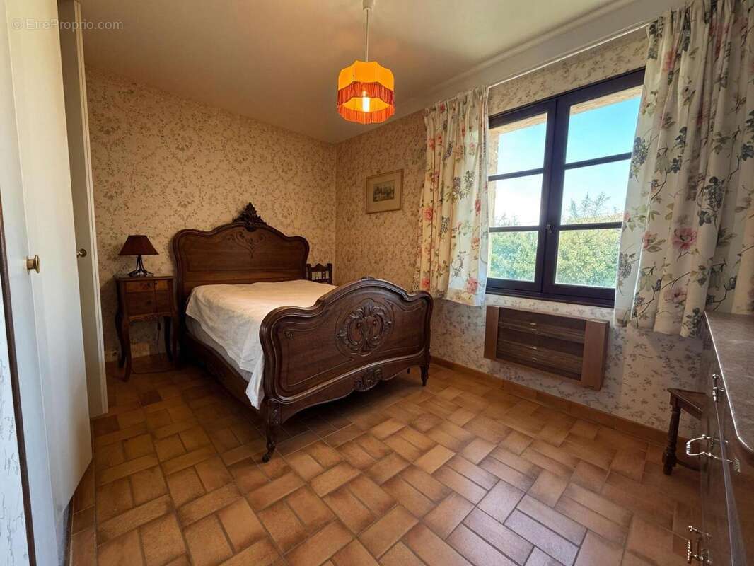  - Maison à LARGENTIERE
