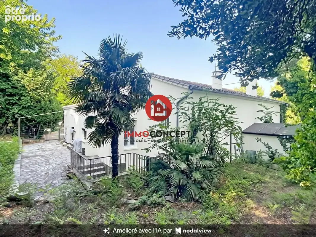 Maison 224 m² à Villeneuve-Les-Avignon  - photo 9