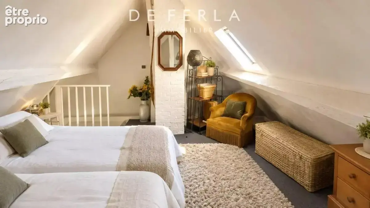 Superbe duplex dernier étage avec jardin et vue incroyable en plein centre - photo 7