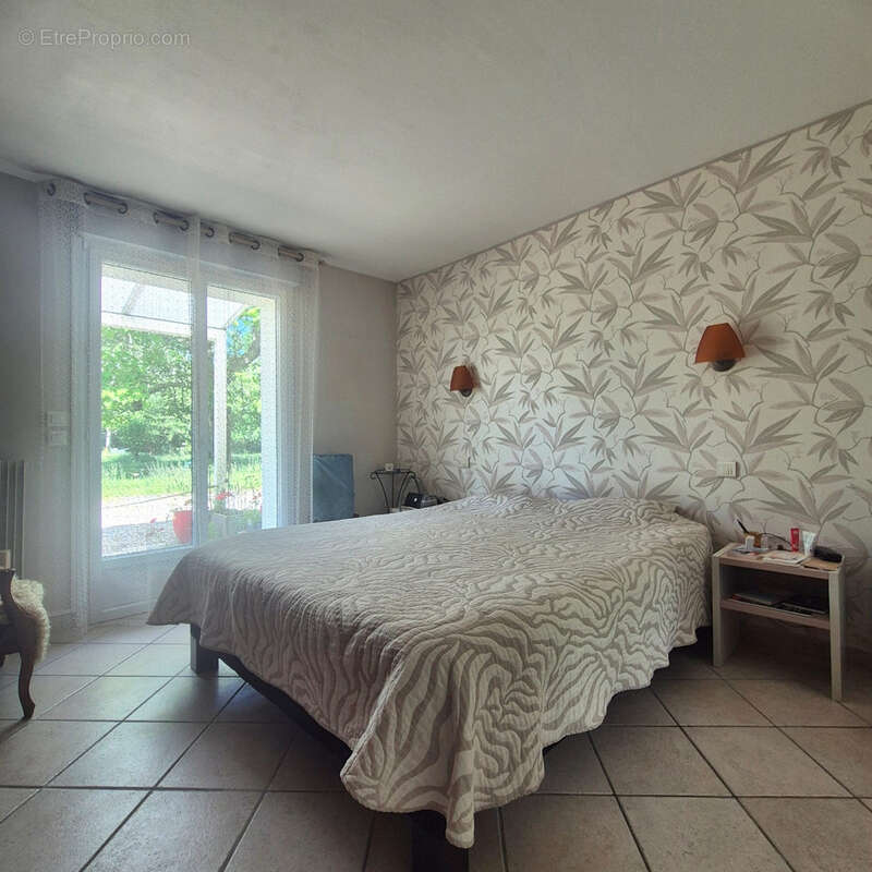Maison à LEOGNAN