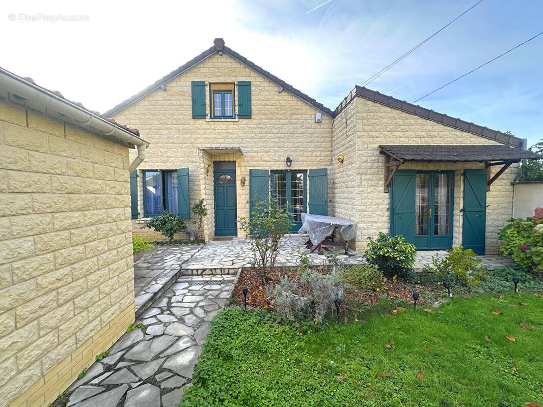 Maison à MITRY-MORY