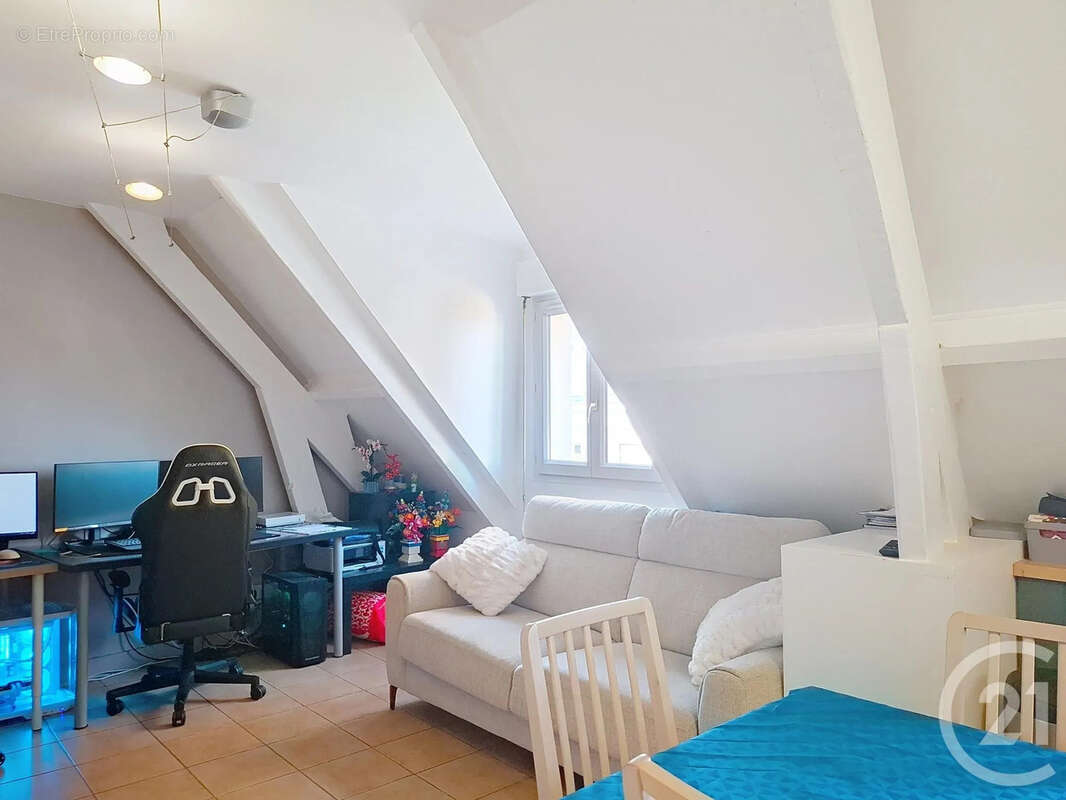 Appartement à DAMMARIE-LES-LYS