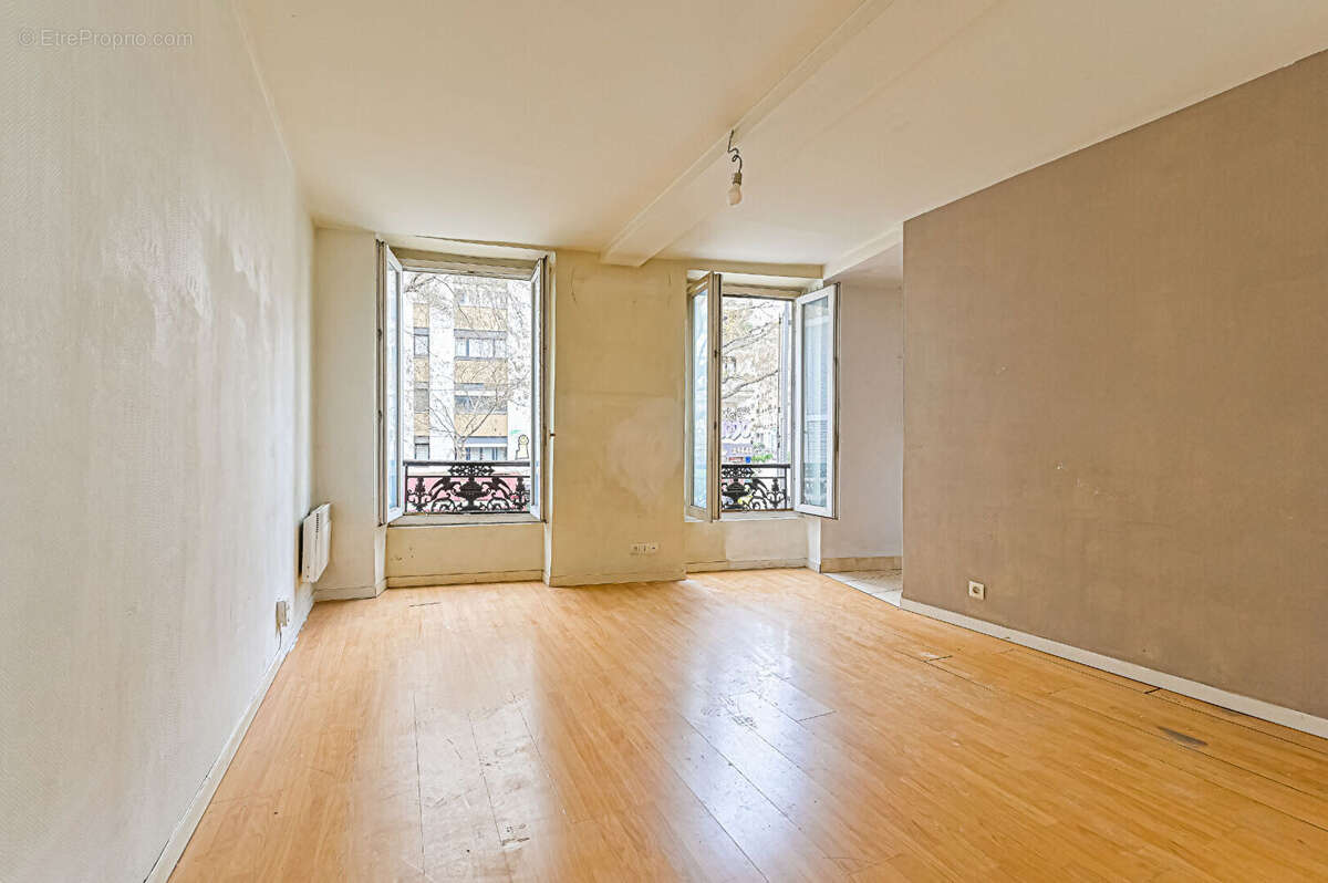 Appartement à PARIS-20E