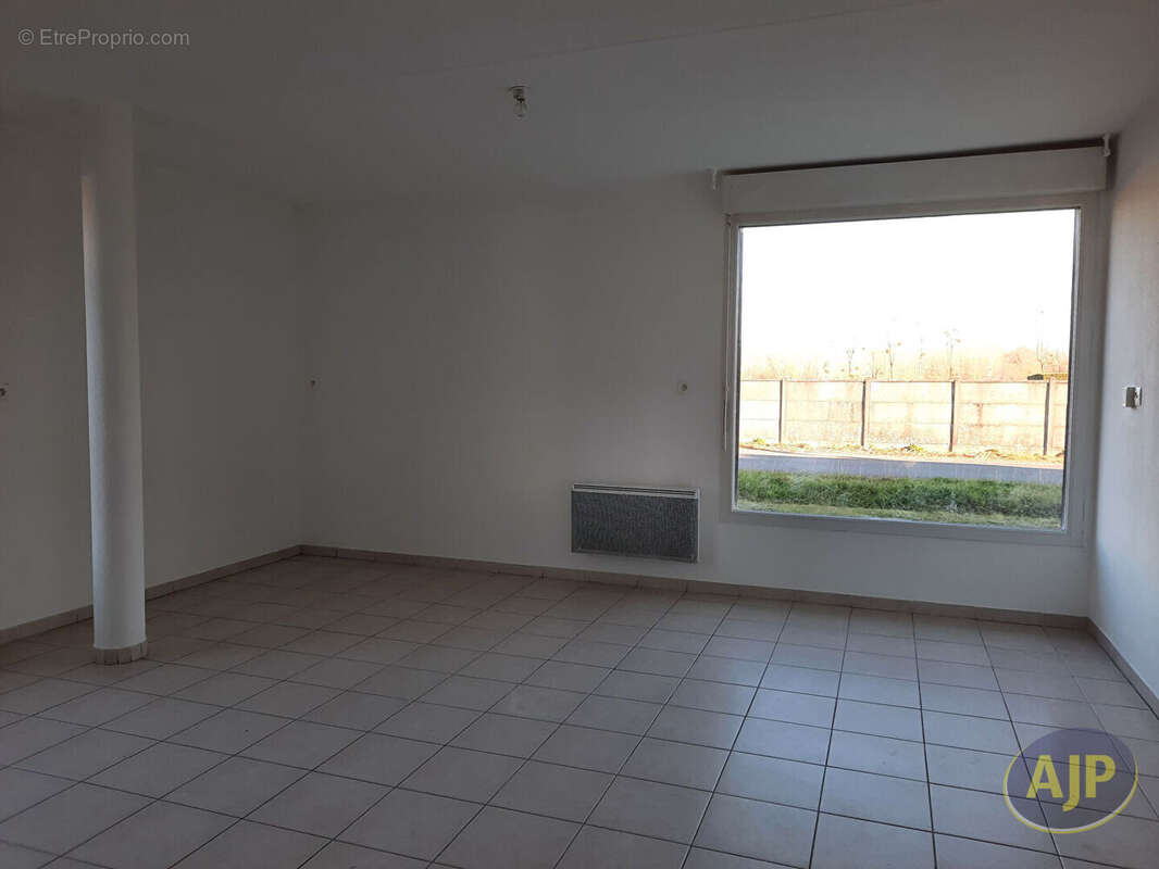 Appartement à PONS