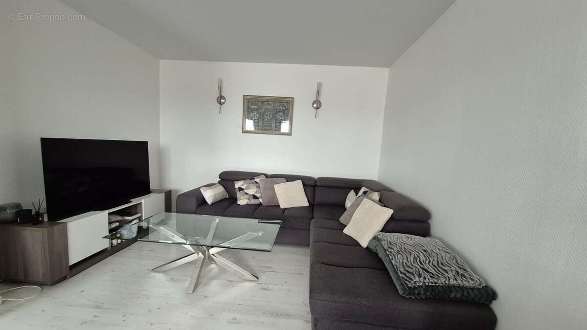 Appartement à LE MEE-SUR-SEINE