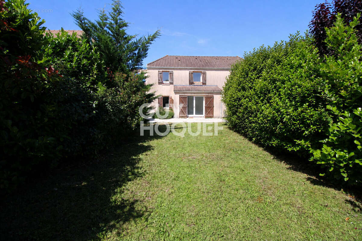Maison à BRIE-COMTE-ROBERT