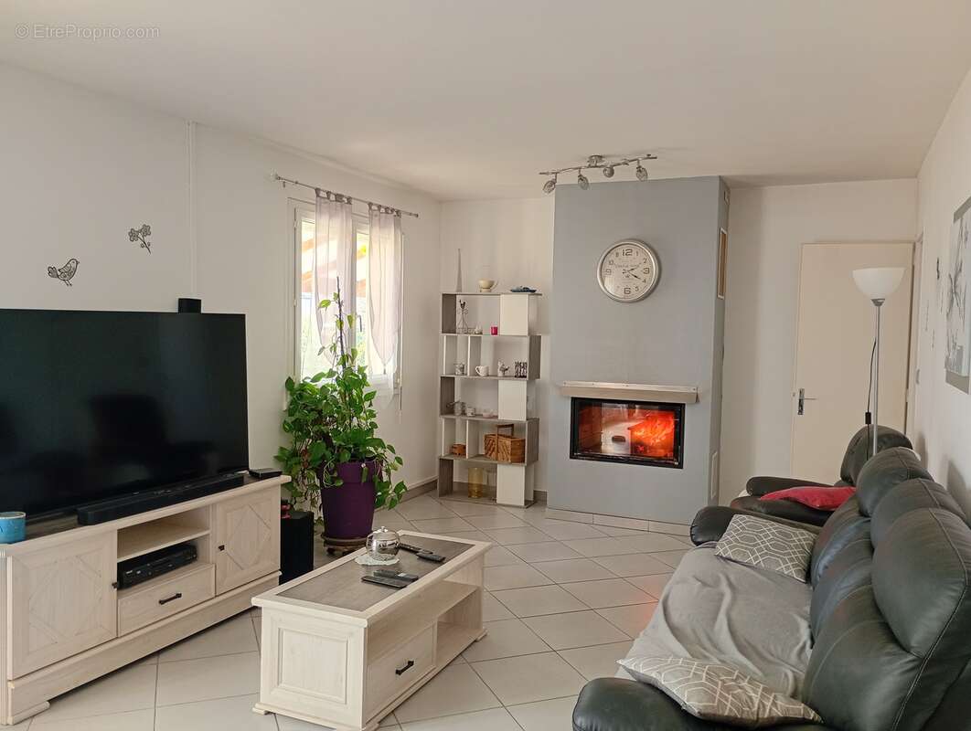 Maison à LOUZAC-SAINT-ANDRE